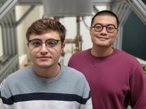 Rhonexum_VicenteCarbon_CEO_Hung-ChiHan_CTO_VK.jpg